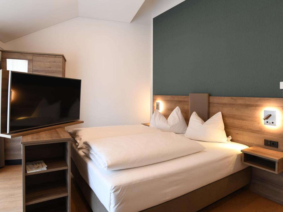 מינכן Westside Hotel מראה חיצוני תמונה