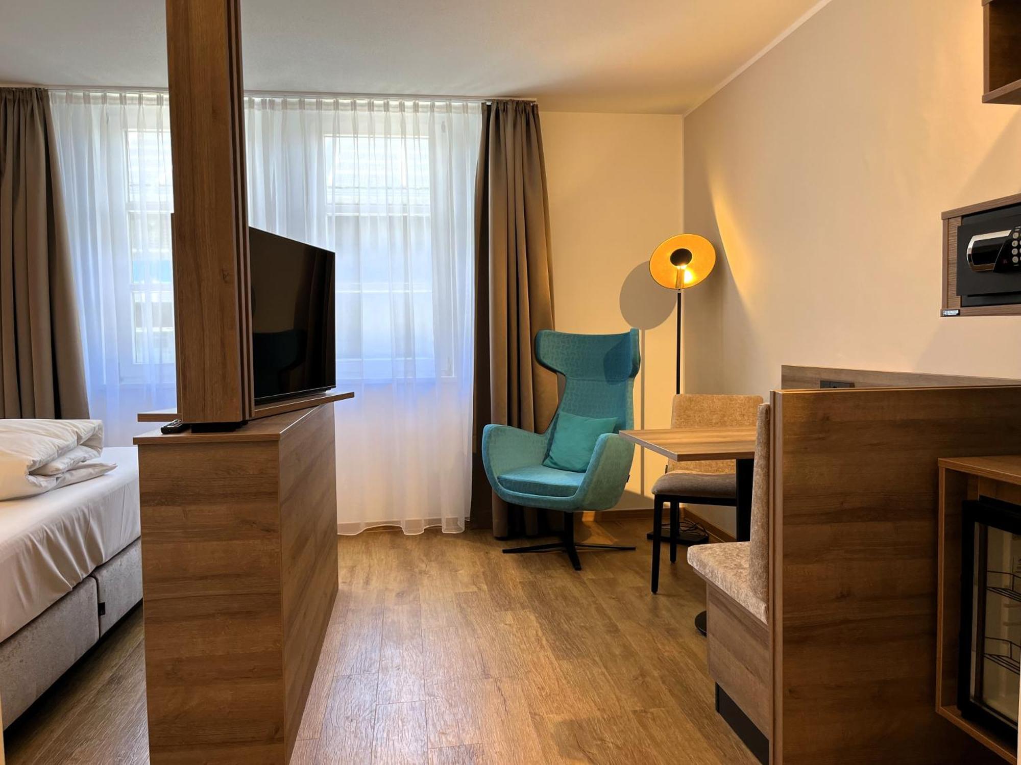מינכן Westside Hotel מראה חיצוני תמונה