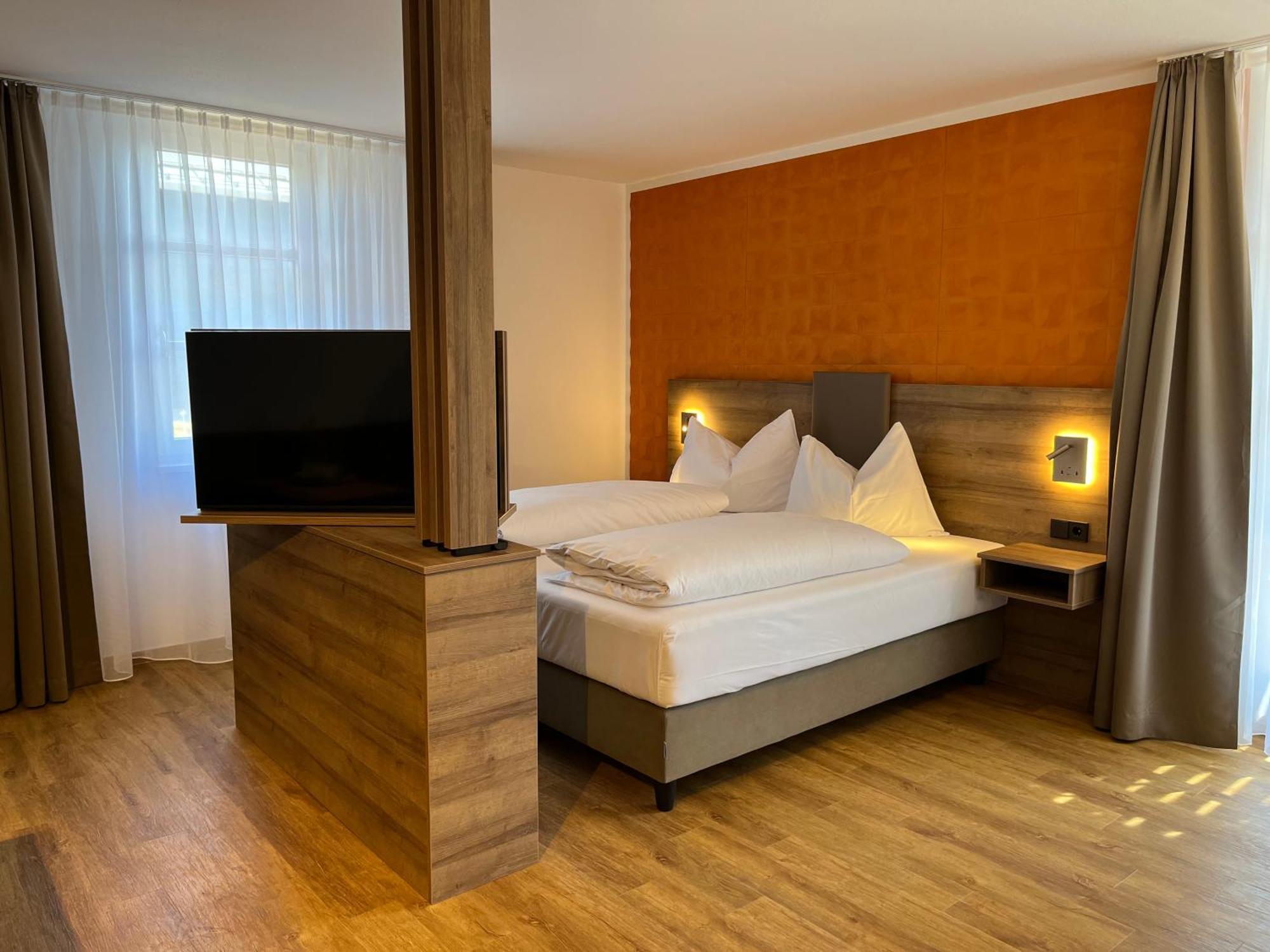 מינכן Westside Hotel מראה חיצוני תמונה